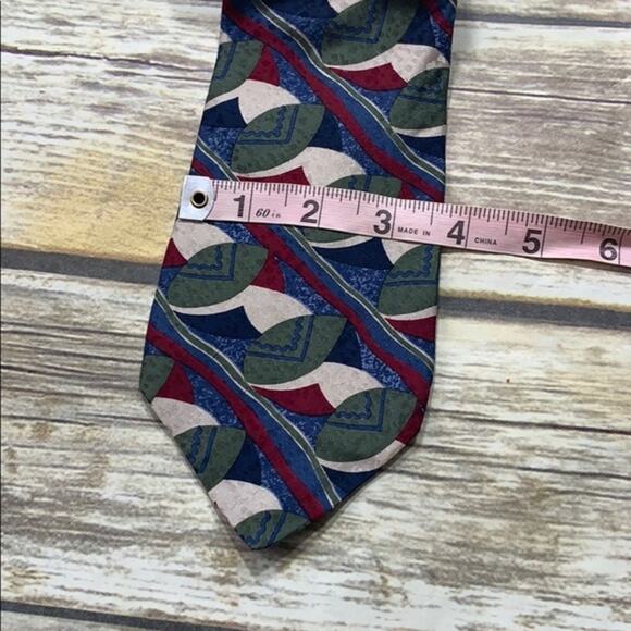 Ereemo vintage Italian Silk tie - Picture 2 of 3